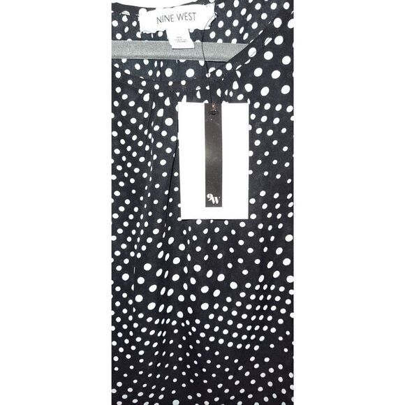 NINE WEST Sleeveless blouse Size XS BLACK/LILY WHITE NWT polka dots - Picture 2 of 7